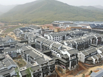 宜興窯湖小鎮(zhèn)二標(biāo)段配電房國(guó)慶前順利完成送電！